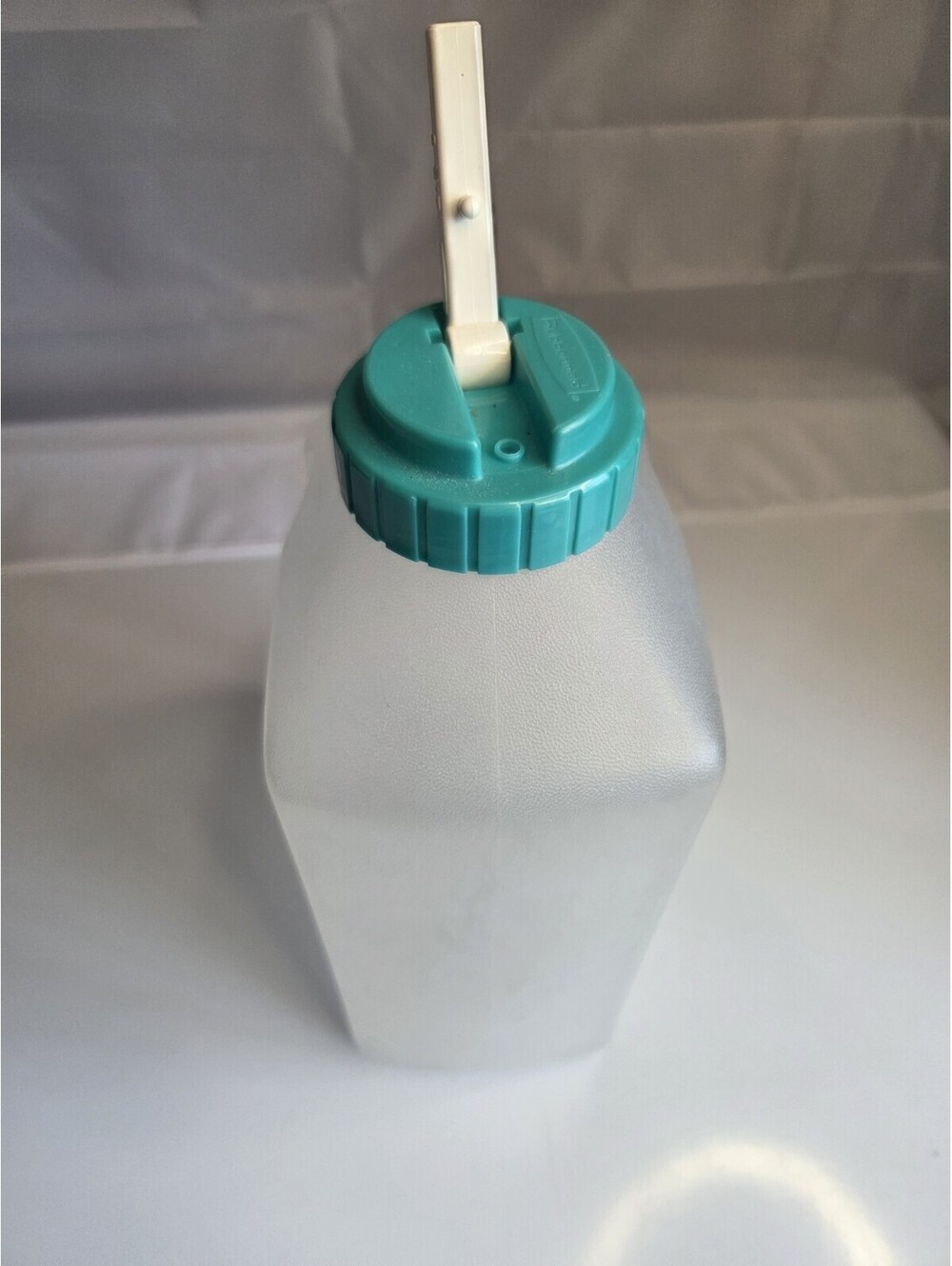 Vintage Rubbermaid 2 Quart 64 Oz Servin Saver Drink/Beverage Pitcher/Bottle SC2 - Picture 3 of 12